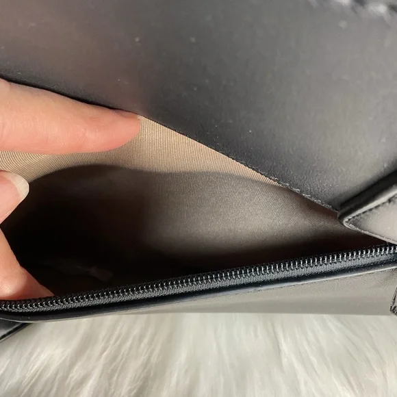 David Jones Vegan Leather Satchel Bag. - Picture 3 of 16